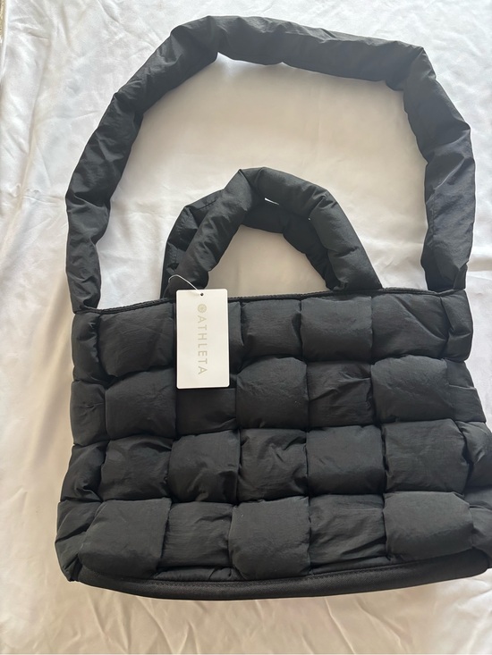 Athleta Handbags - Athleta Quilted Puffer Tote in Black New With Tags